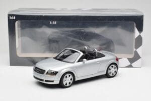 Audi TT 8N Roadster Silver Metallic Minichamps 1:18 155017031 Métal — image 6 sur 6
