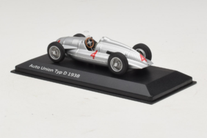 Auto Union Typ D #4 Argent Minichamps 1:43 5030900703-R1 Métal — image 3 sur 4