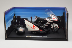 Batcycle & Sidecar Batman TV Series Hot Wheels 1:18 R0006 Métal