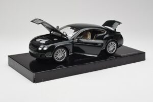 Bentley Continental GT Cumbrian Vert Minichamps 1:18 103139623 Métal — image 2 sur 8