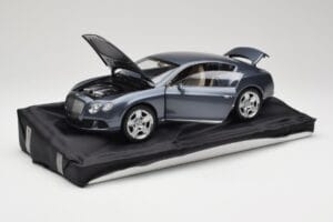 Bentley Continental GT Grey Metallic Minichamps 1:18 100139920 Métal — image 2 sur 8