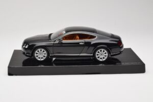 Bentley Continental GT Midnight Emerald Minichamps 1:18 BL389 Métal — image 4 sur 8