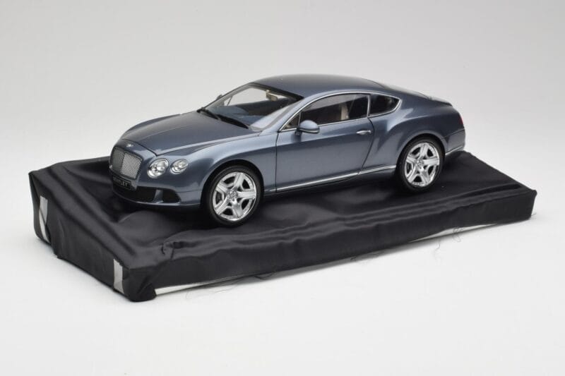 Bentley Continental GT Thunder Gris Minichamps 1:18 BL835