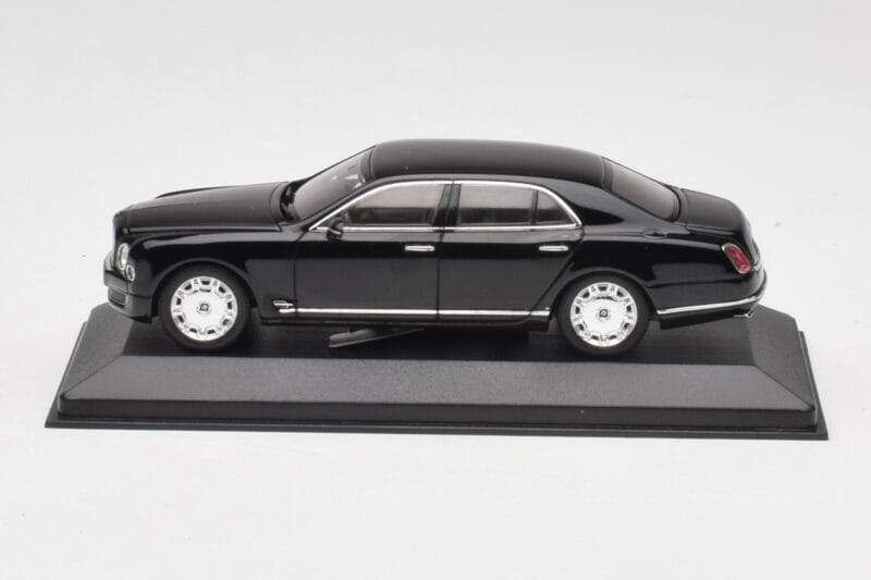 Bentley Mulsanne Noir Minichamps 1:43 436139900 Métal