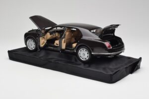 Bentley Mulsanne Burnt Oak Minichamps 1:18 100139905 Métal — image 5 sur 8