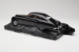 Bentley R-Type Continental Black Metallic Minichamps 1:18 100139420 Métal — image 7 sur 8