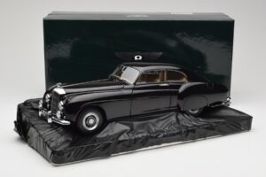 Bentley R-Type Continental Black Metallic Minichamps 1:18 100139420 Métal — image 8 sur 8