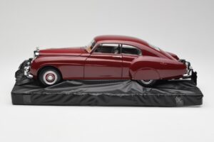 Bentley R-Type Continental Tudor Rouge Minichamps 1:18 100139421 Métal — image 4 sur 8