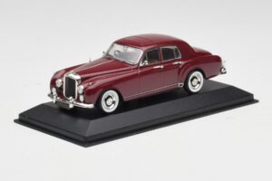 Bentley S1 Continental Flying Spur Crème Minichamps 1:43 436139551 Métal — image 2 sur 4