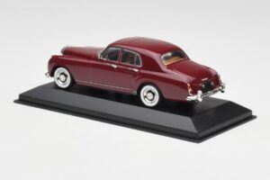 Bentley S1 Continental Flying Spur Crème Minichamps 1:43 436139551 Métal — image 3 sur 4