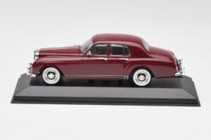 Bentley S1 Continental Flying Spur Crème Minichamps 1:43 436139551 Métal