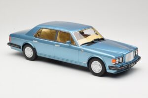 Bentley Turbo R LWB Bleu GT Spirit 1:18 GT782 Résine — image 4 sur 6