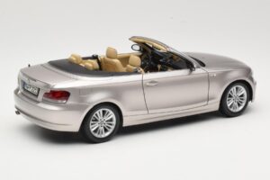 BMW 1 Series E88 Cabriolet Mineral Silver Metallic Kyosho 1:18 80430427020 Métal — image 3 sur 8