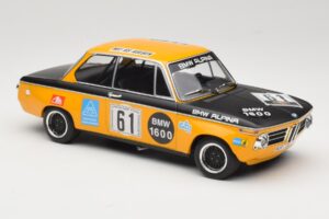 BMW 1600-2 BMW Alpina #61 R. Herzog / N. Lauda DNF 6 Hours Nurburgring 1970 Minichamps 1:18 155702661 Métal — image 4 sur 6