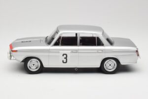 BMW 1800 TiSA #3 D. Glemser / J. Ickx 24 Hours of Spa 1965 Minichamps 1:18 155652903 Métal — image 3 sur 6