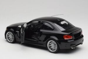 BMW 1M Coupe E82 Black Metallic Minichamps 1:18 110020021 Métal — image 5 sur 8