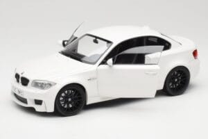 BMW 1M Coupe E82 Blanc Minichamps 1:18 110020022 Métal — image 2 sur 8