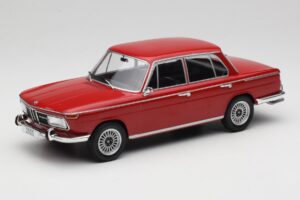BMW 2000 121 Rouge MCG 1:18 MCG18543 Métal