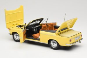 BMW 2002 Cabriolet Vert Vif Minichamps 1:18 80430145820 Métal — image 5 sur 8