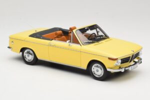 BMW 2002 Cabriolet Vert Vif Minichamps 1:18 80430145820 Métal — image 6 sur 8