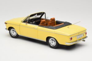 BMW 2002 Cabriolet Vert Vif Minichamps 1:18 80430145820 Métal — image 7 sur 8