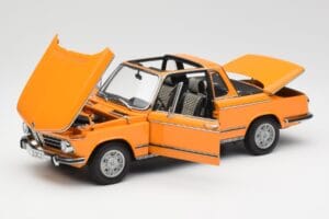 BMW 2002 E10 Cabriolet Colorado Orange AUTOart 1:18 80430300713 Métal — image 2 sur 8