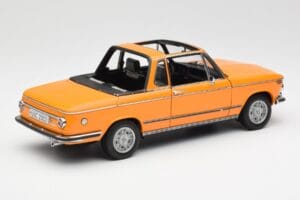 BMW 2002 E10 Cabriolet Colorado Orange AUTOart 1:18 80430300713 Métal — image 3 sur 8