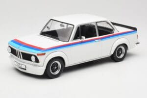 BMW 2002 E10 Turbo Blanc MCG 1:18 MCG18408-R Métal