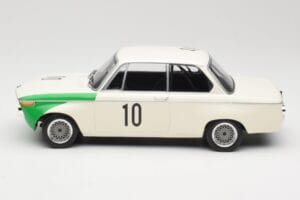 BMW 2002 Tii E10 #10 H. Hahne / D. Quester Winners Nurburgring 1968 Minichamps 1:18 155682710 Métal — image 3 sur 6