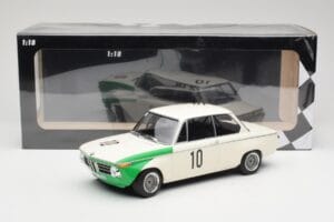 BMW 2002 Tii E10 #10 H. Hahne / D. Quester Winners Nurburgring 1968 Minichamps 1:18 155682710 Métal — image 6 sur 6