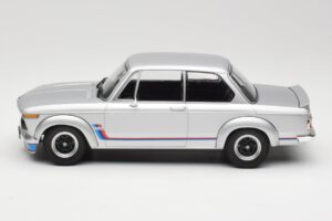 BMW 2002 Turbo E10 Argent Minichamps 1:18 155026201 Métal — image 3 sur 6