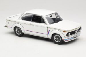 BMW 2002 Turbo E10 Blanc Anson 1:18 30393 Métal — image 6 sur 8