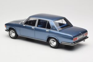 BMW 2500 E3 Blue Metallic BoS Models 1:18 BOS030 Résine — image 5 sur 6