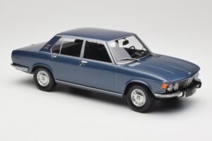 BMW 2500 E3 Blue Metallic Minichamps 1:18 155029200 Métal — image 4 sur 6
