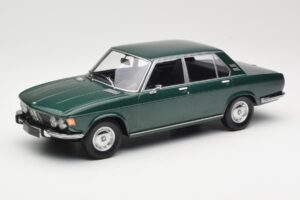 BMW 2500 E3 Green Metallic Minichamps 1:18 155029201 Métal