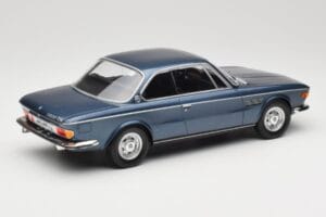 BMW 2800 CS E9 Bleu Métallisé Minichamps 1:18 155028032 Métal — image 2 sur 6