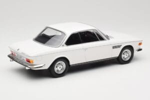 BMW 2800 CS E9 Blanc Minichamps 1:18 155028030 Métal — image 2 sur 6