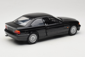 BMW 3 Series E36 Coupe Noir UT Models 1:18 BMW009 Métal — image 3 sur 8