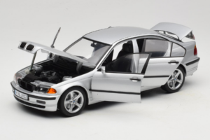 BMW 3 Series E46 Argent UT Models 1:18 80439421535 Métal — image 2 sur 8