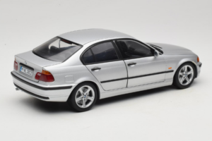 BMW 3 Series E46 Argent UT Models 1:18 80439421535 Métal — image 3 sur 8