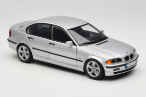 BMW 3 Series E46 Argent UT Models 1:18 80439421535 Métal — image 6 sur 8