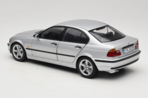 BMW 3 Series E46 Argent UT Models 1:18 80439421535 Métal — image 7 sur 8