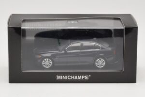 BMW 3 Series E90 Dark Blue Metallic Minichamps 1:43 80420392151-R Métal — image 5 sur 5