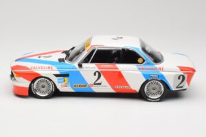 BMW 3.0 CSL E9 #2 Luigi Racing A. de Fierlant / P. Xhenceval Winners 24 Hours of Spa 1975 Minichamps 1:18 155752602 Métal — image 3 sur 6