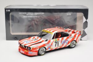 BMW 3.0 CSL E9 #71 Luigi Racing P. Xhenceval / J. Dieudonné 24 Hours of Le Mans 1977 Minichamps 1:18 155772571 Métal — image 6 sur 6