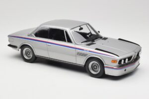 BMW 3.0 CSL E9 Polaris Silver Minichamps 1:18 155028135 Métal — image 4 sur 6