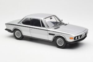 BMW 3.0 CSL E9 Argent Minichamps 1:18 180029020 Métal — image 6 sur 8