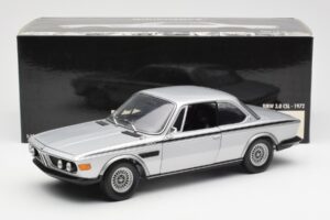BMW 3.0 CSL E9 Argent Minichamps 1:18 180029020 Métal — image 8 sur 8