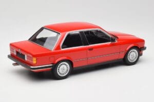 BMW 323i E21 Rouge Minichamps 1:18 155026000 Métal — image 2 sur 6