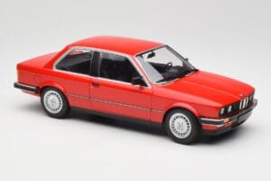 BMW 323i E21 Rouge Minichamps 1:18 155026000 Métal — image 4 sur 6